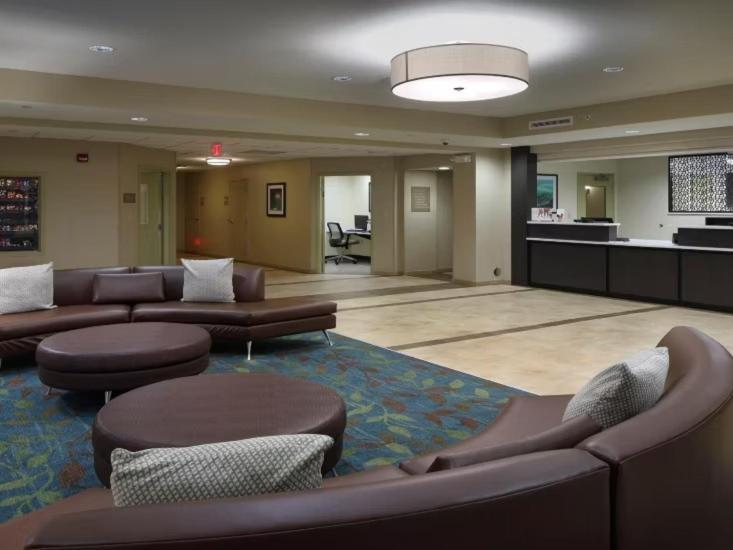 Candlewood Suites - Newark South - University Area By Ihg Exterior foto